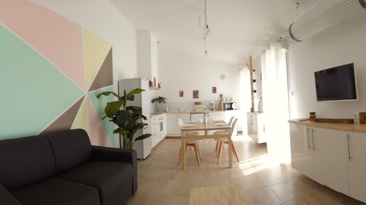 Gite Blanco Y Madera Narbonne Eksteriør billede